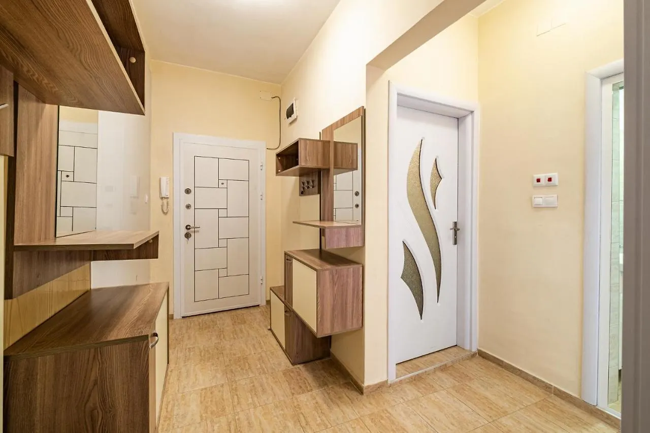 Primorski 2Bdrm Central Apartment Varna